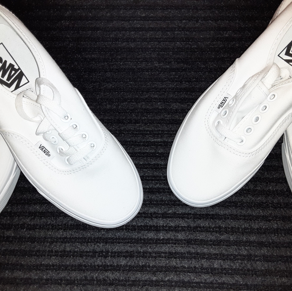 🔥BRAND NEW🔥Van's